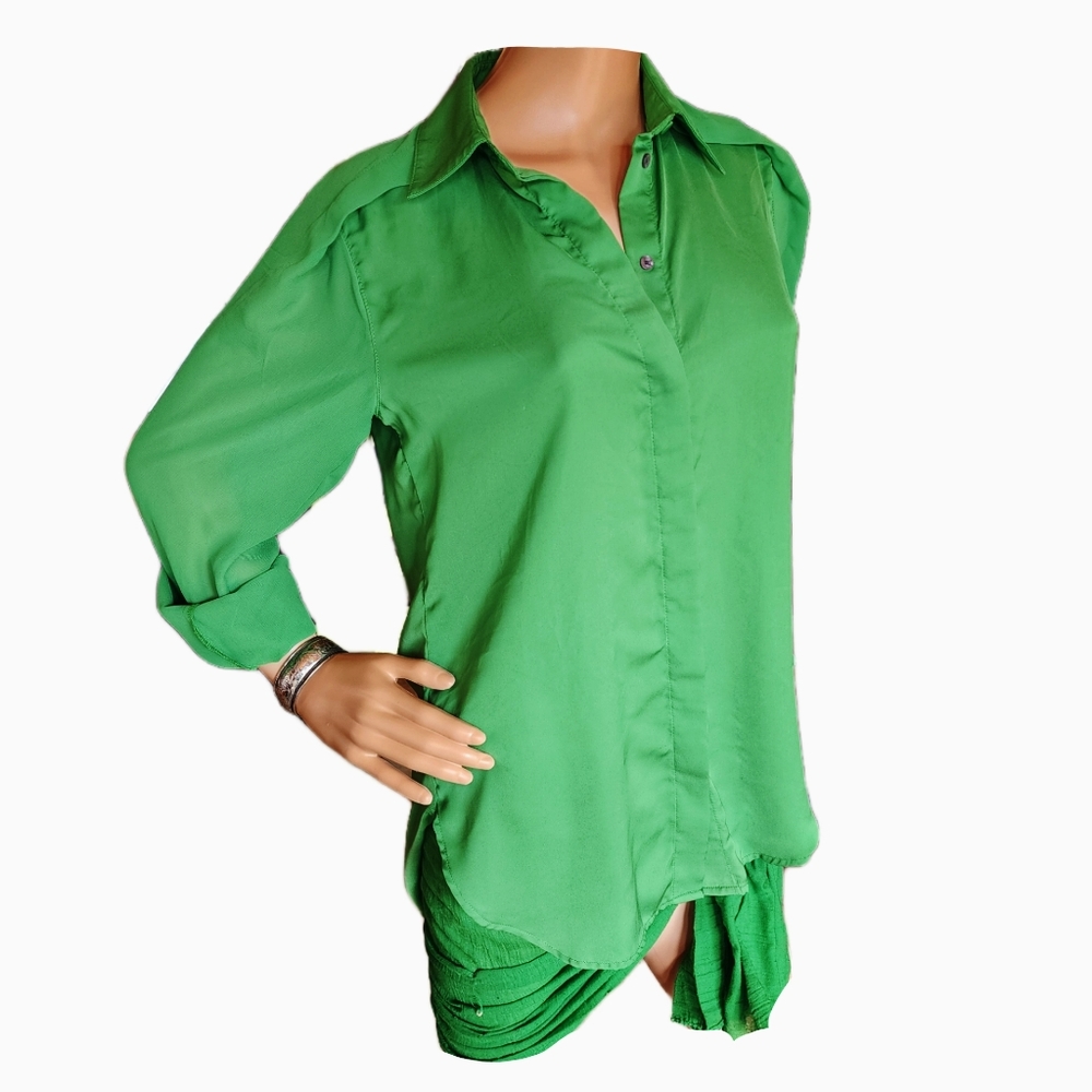 Kelly Green Button Down Blouse w/ Fold Over Shoulder Detail Size S